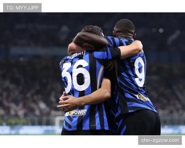 科维尔恰诺基地开设新课程,专注于培养年轻教练的“动态三后卫”战术理念。 科维尔恰诺基地开设新课程,专注于培养年轻教练的“动态三后卫”战术理念。