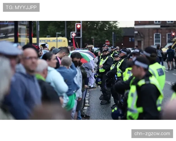 英国警方加强曼彻斯特市中心安保，防范欧冠赛事期间潜在冲突