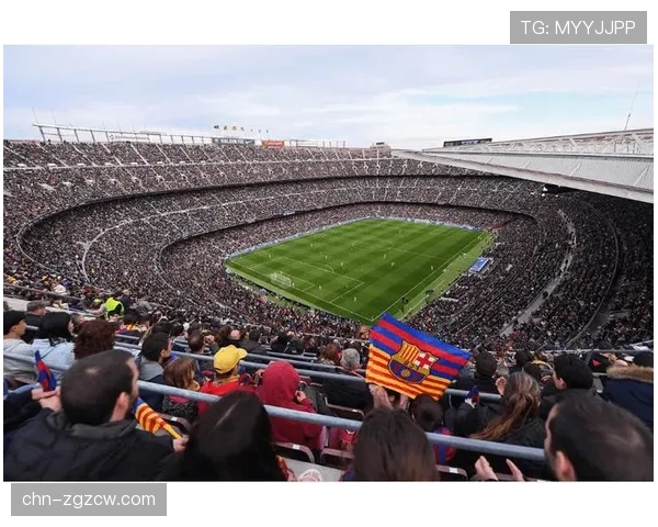 巴塞罗那俱乐部宣布,诺坎普球场草皮将在夏季更换为混合草种,以提升场地平整度利于技术型防守 巴塞罗那俱乐部宣布,诺坎普球场草皮将在夏季更换为混合草种,以提升场地平整度利于技术型防守